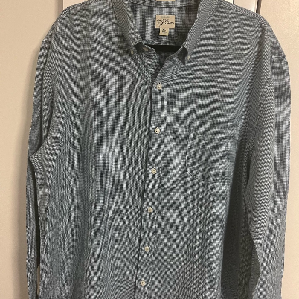 Brand new Light Blue Men's Shirt, amazing for summer days work